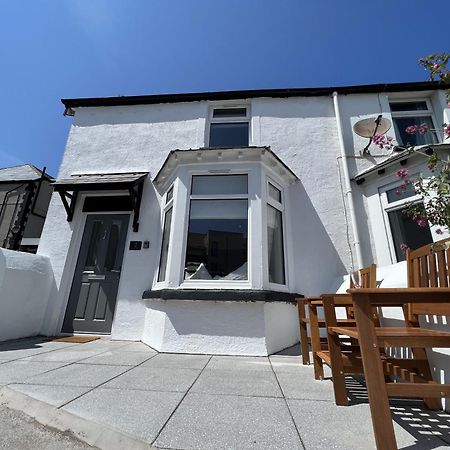 Villa 2 Edward Street Llandudno Esterno foto